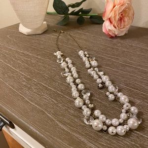 NWOT Chloe + Isabel Cluster Pearl Necklace
